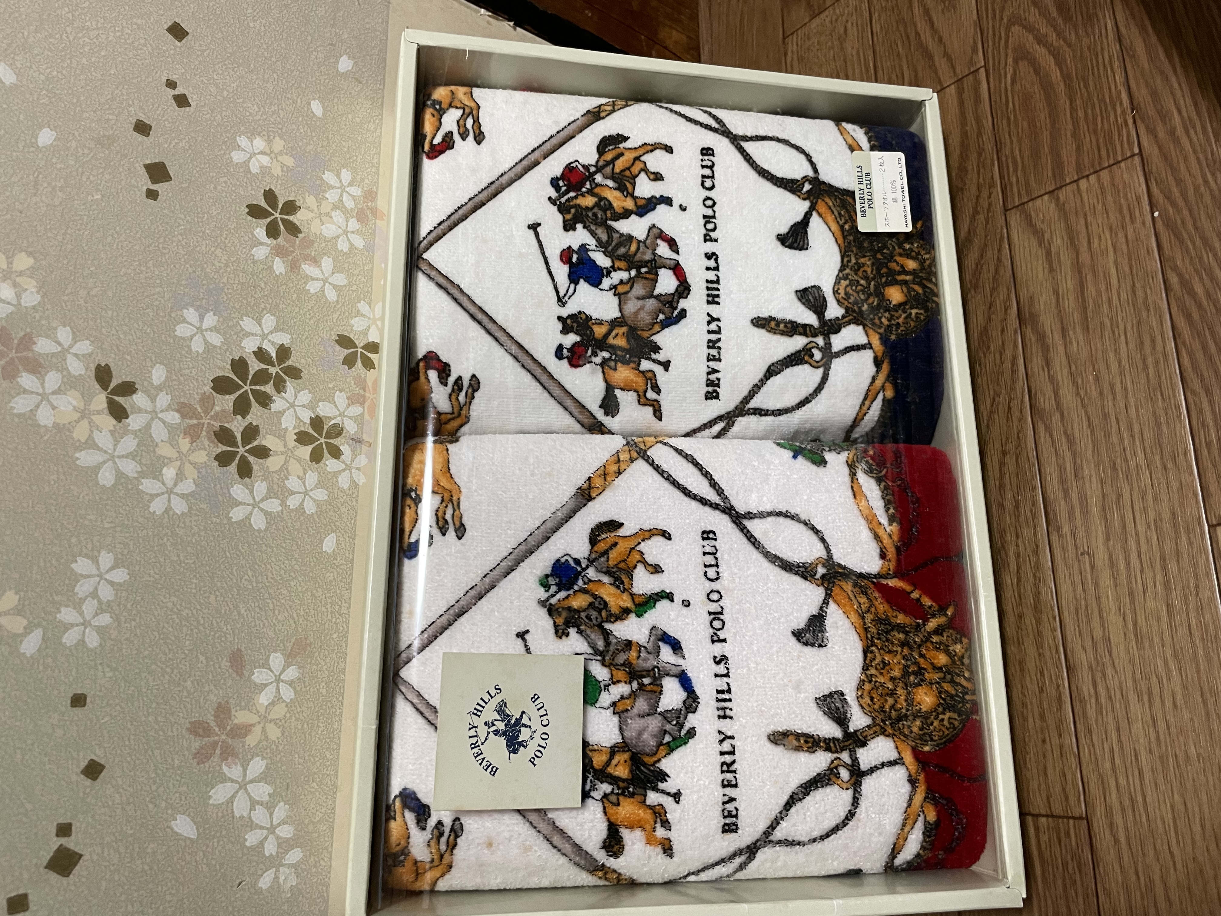 綿100パーセント スポーツタオル